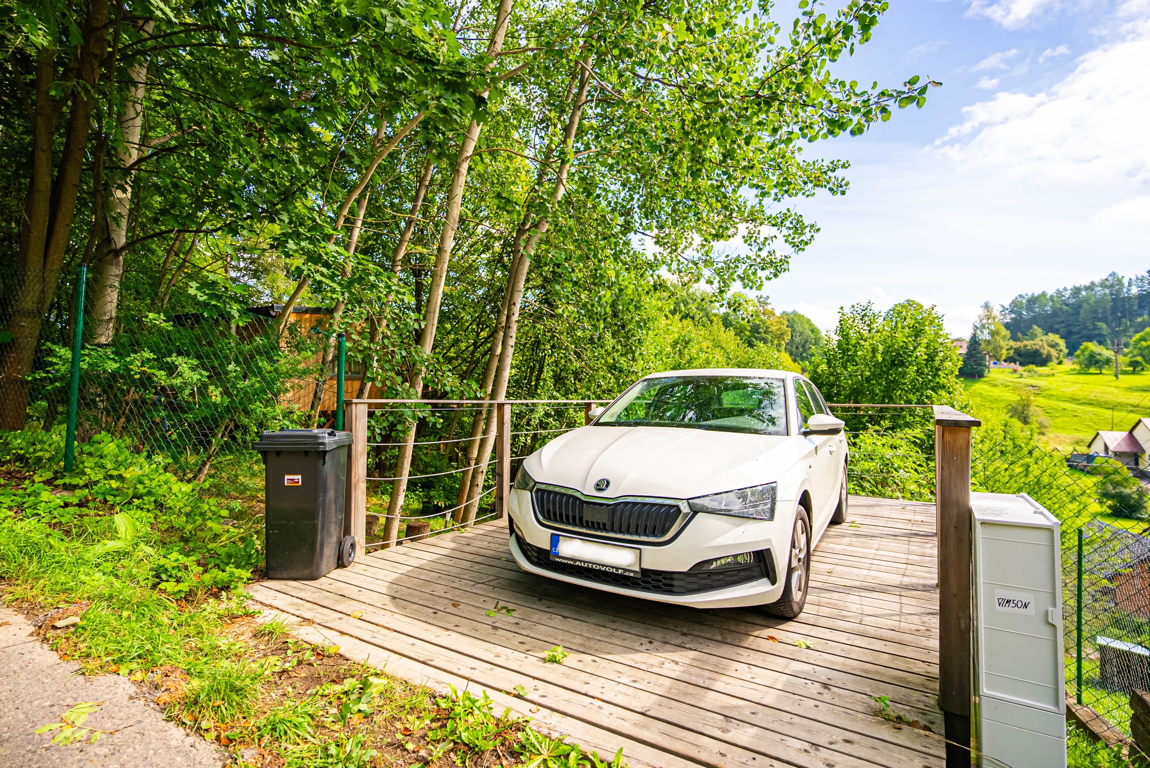 Pozemek 🏡 Na prodej: Glamping Posázaví - investice s atmosférou