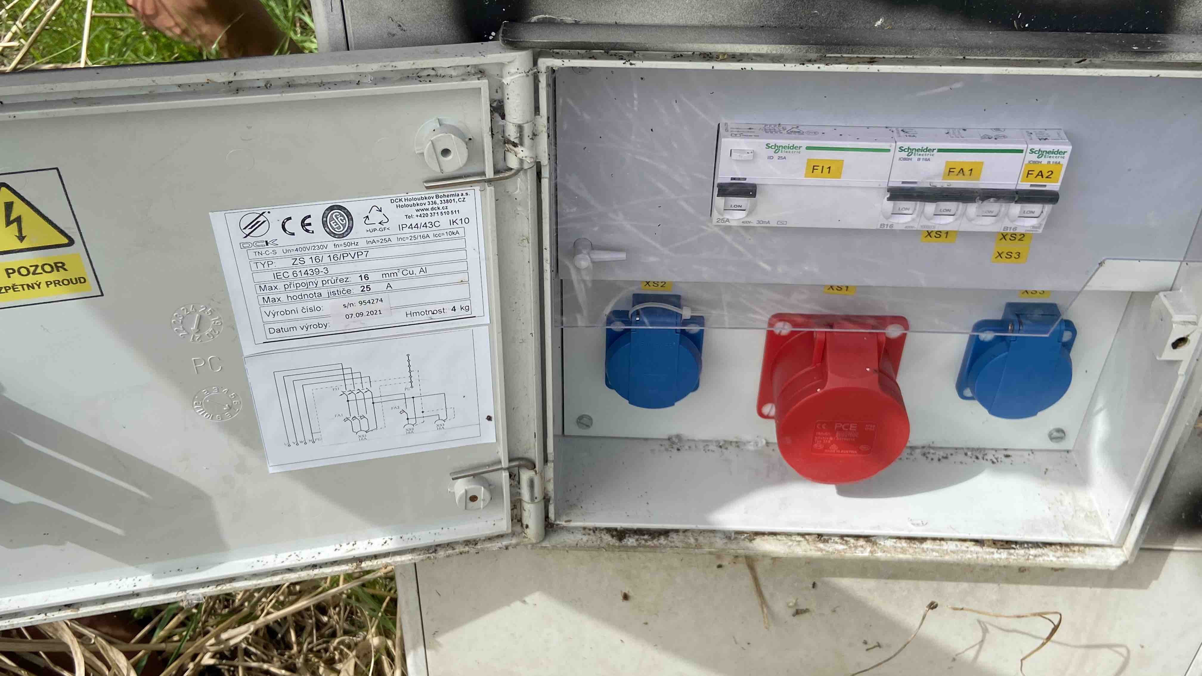 Pozemek Možnost až tří pozemků pro malou komunitu lidí v Mýtě nedaleko Rokycan.