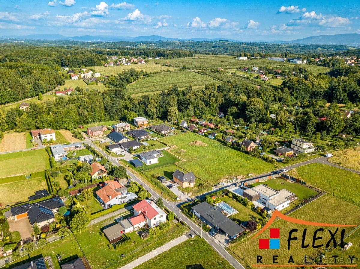 Pozemek Prodej stavebního, zasíťovaného pozemku o výměře 1403 m² v l - Karviná | Bazoš.cz