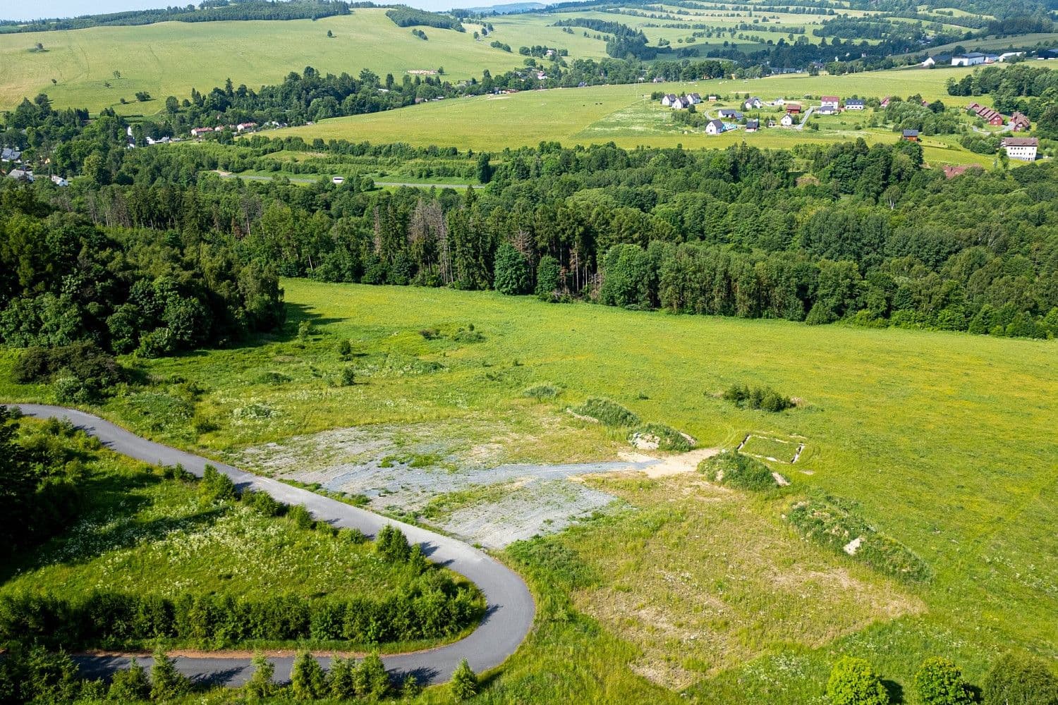 Pozemek Prodej komerčního pozemku 1 179 m²