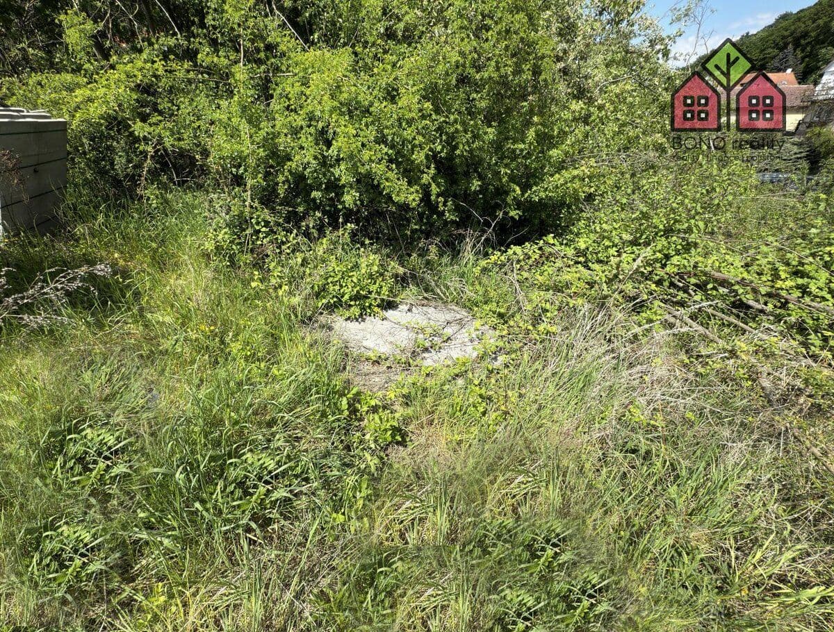 Pozemek Stavební pozemek 1027 m2, příroda, Oparenské údolí, obec Vel - Litoměřice | Bazoš.cz