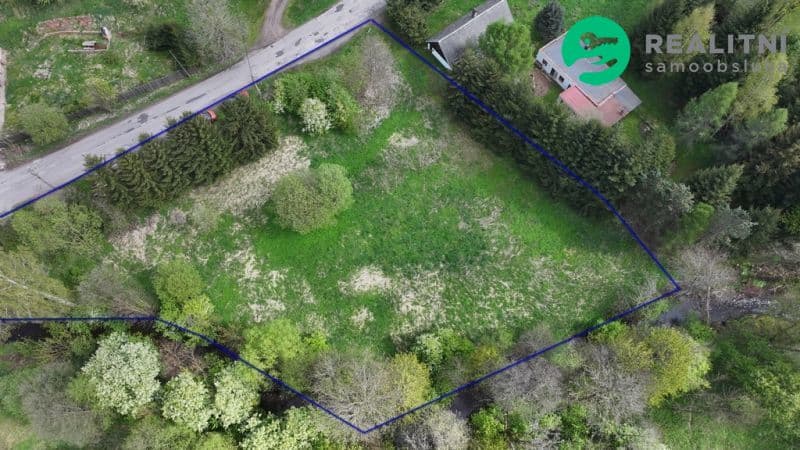 Pozemek Rovinatá stavební parcela cca 350 m2 s rozlehlou... - Jičín | Bazoš.cz