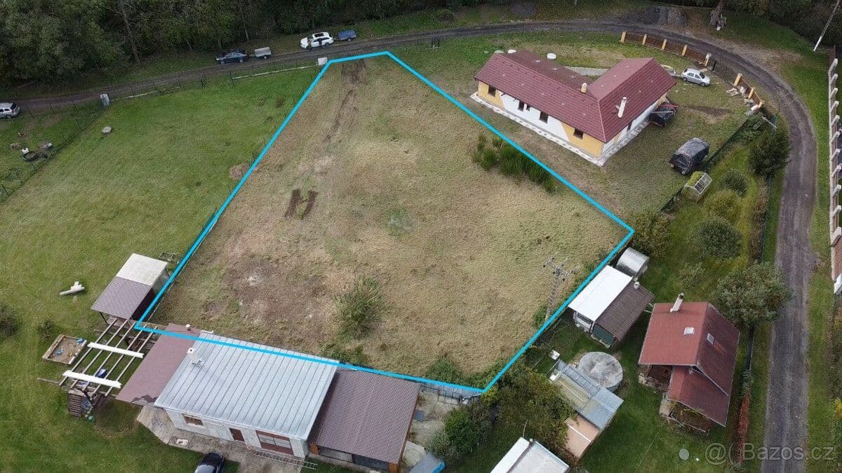 Pozemek Stavební pozemek 1572 m2, Bežerovice - Tábor | Bazoš.cz