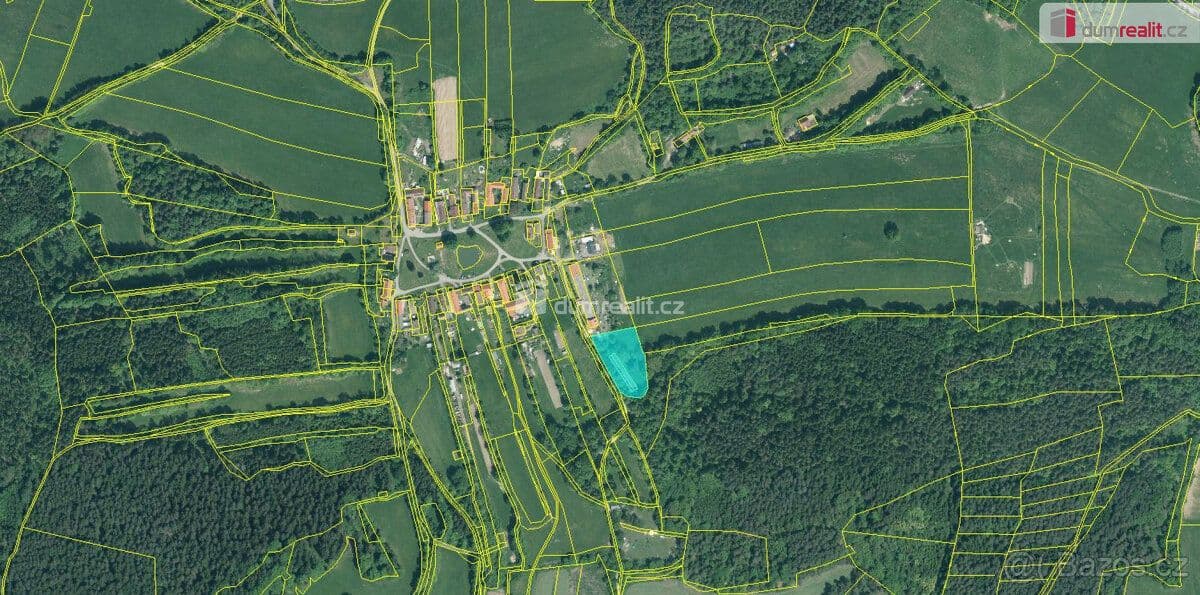 Pozemek K prodeji, stavební pozemek o výměře 3996 m2 se stavbou k de - Prachatice | Bazoš.cz