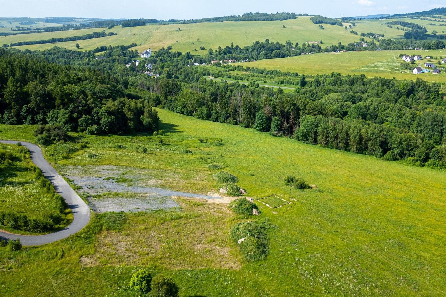 Pozemek Prodej komerčního pozemku 1 179 m²