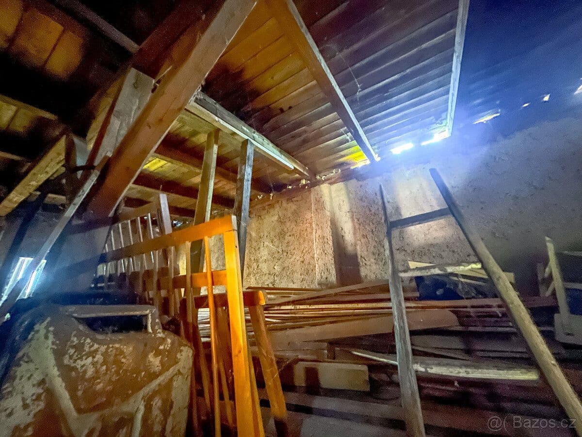 Pozemek Prodej pozemku se stodolou v obci Rtyně nad Labem - Teplice | Bazoš.cz