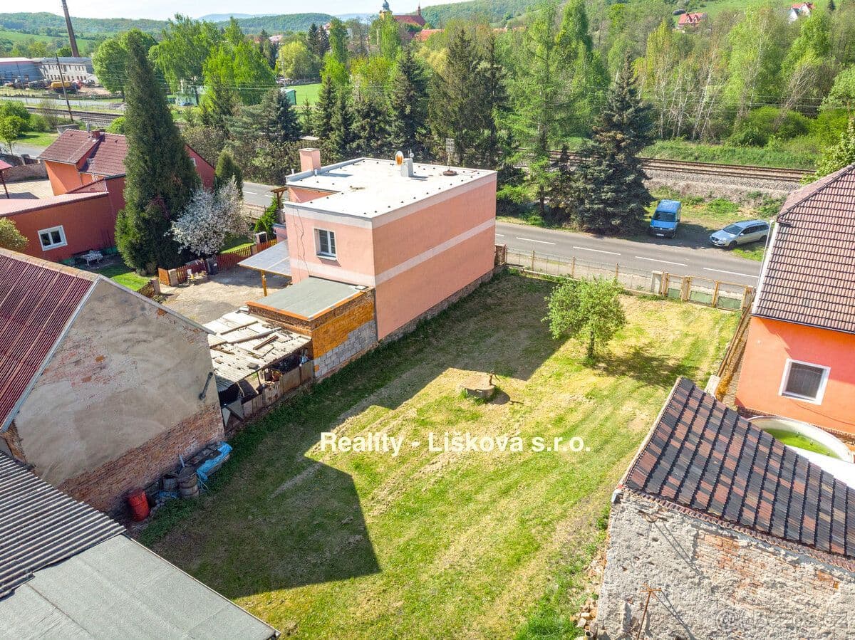 Pozemek Prodej pozemku se stodolou v obci Rtyně nad Labem - Teplice | Bazoš.cz