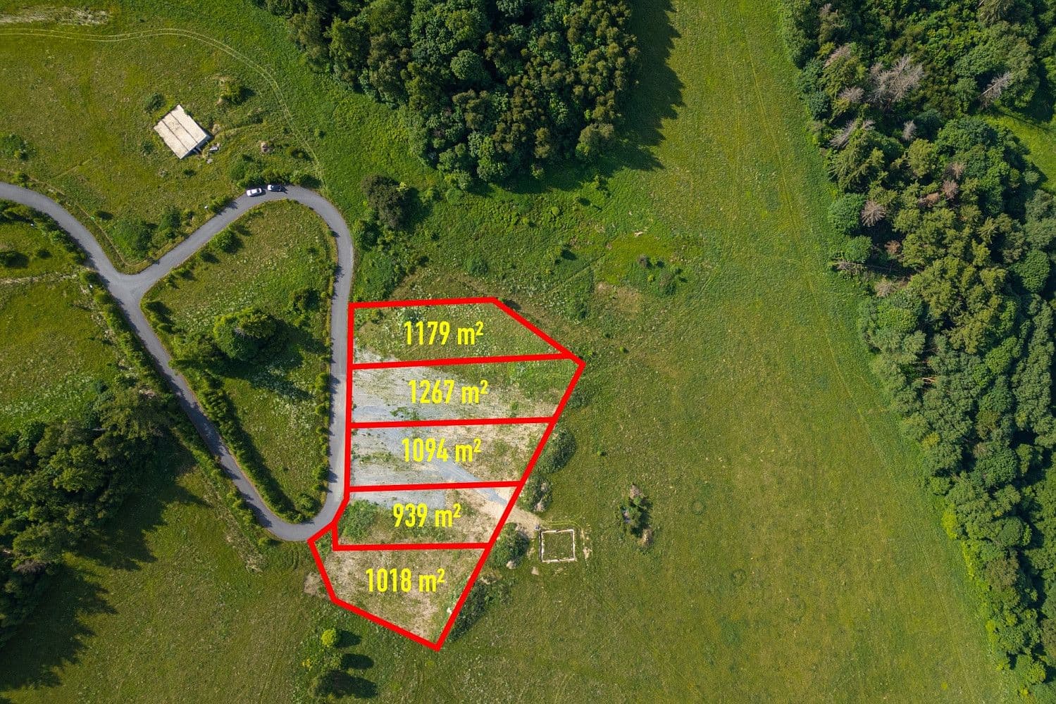 Pozemek Prodej komerčního pozemku 1 179 m²