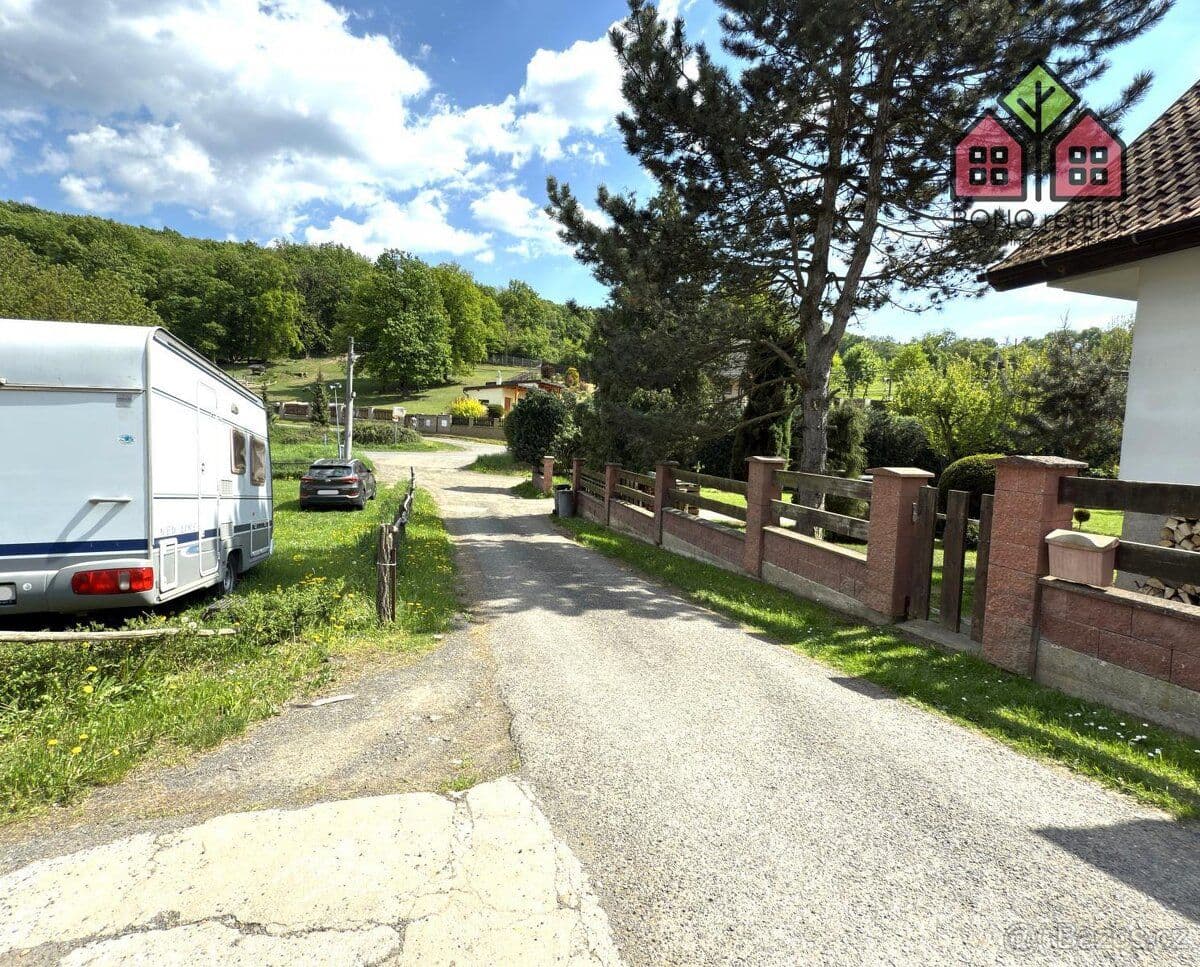 Pozemek Stavební pozemek 1027 m2, příroda, Oparenské údolí, obec Vel - Litoměřice | Bazoš.cz