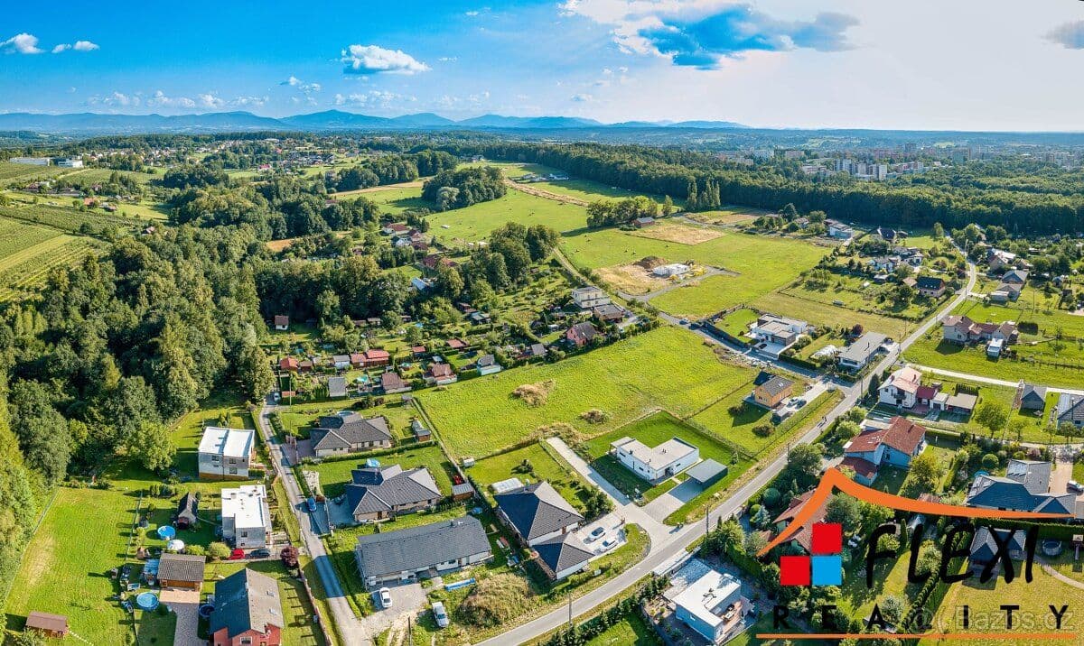 Pozemek Prodej stavebního, zasíťovaného pozemku o výměře 1403 m² v l - Karviná | Bazoš.cz