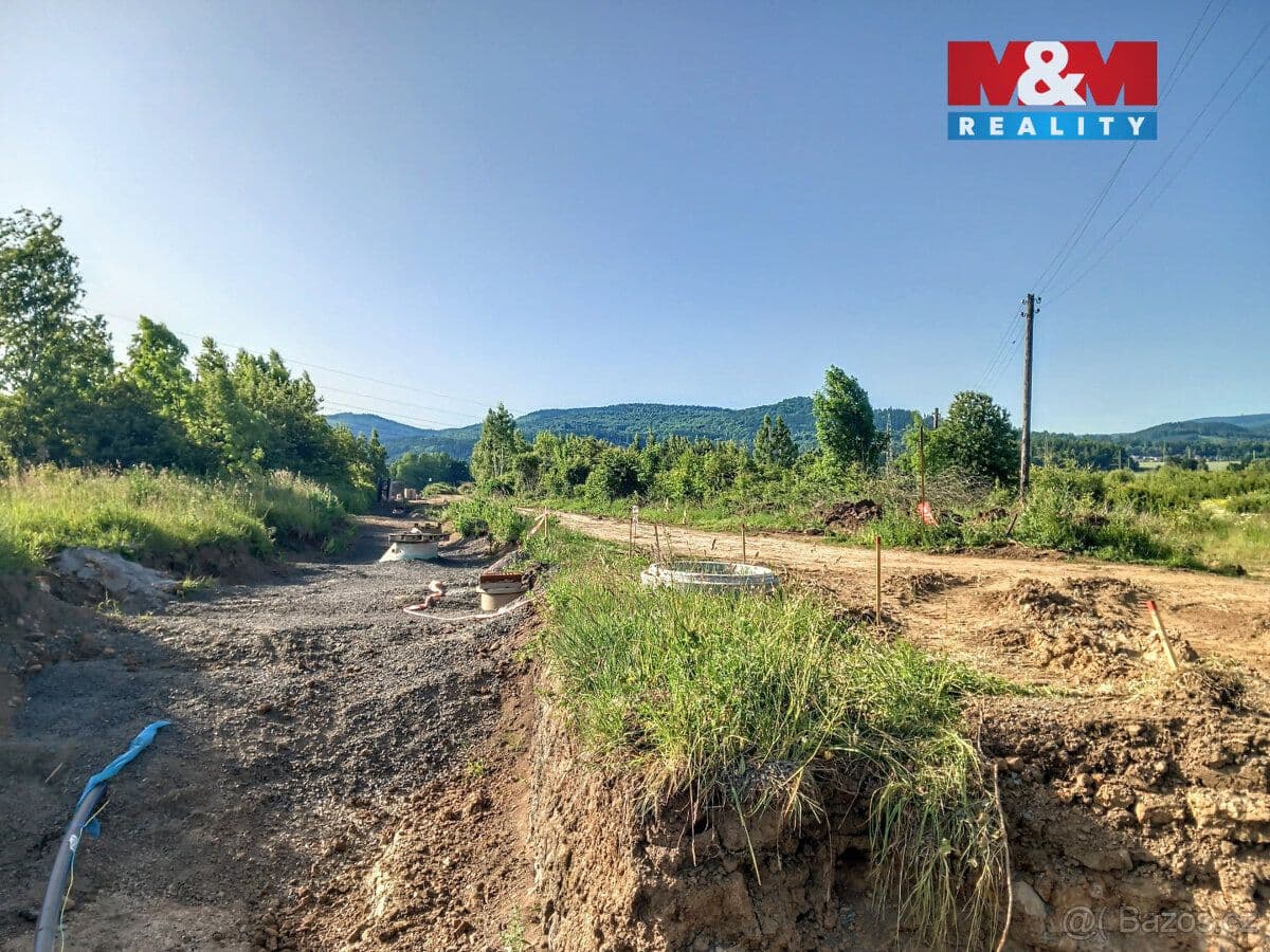 Pozemek Prodej pozemku k bydlení v Ostrově,1352 m2, Kfely - Karlovy Vary | Bazoš.cz