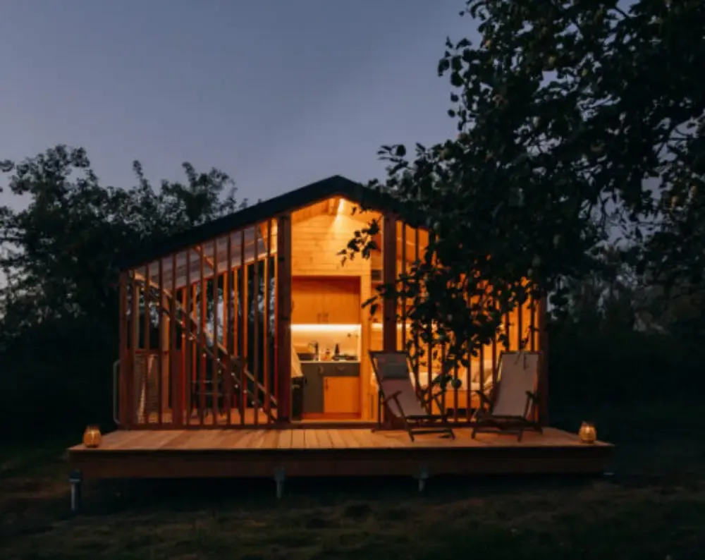Glamping na prodej: Útulna v sadu 30min od Prahy 4