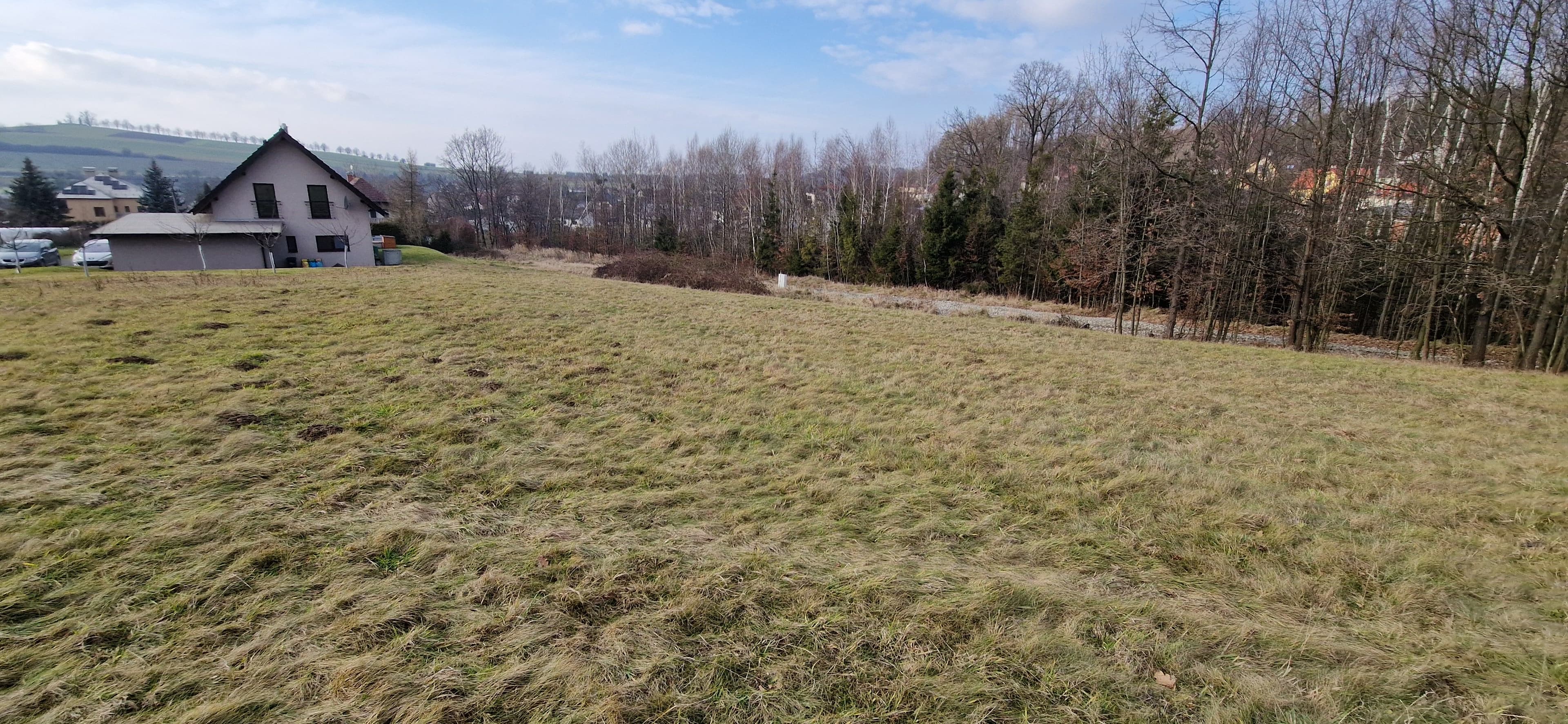 Pozemek 🏡 Pronájem stavebního pozemku s úchvatným výhledem na Beskydy – Krhová, okres Vsetín! 🌿 Pozemek 🏡 Pronájem stavebního pozemku s úchvatným výhledem na Beskydy – Krhová, okres Vsetín! 🌿
