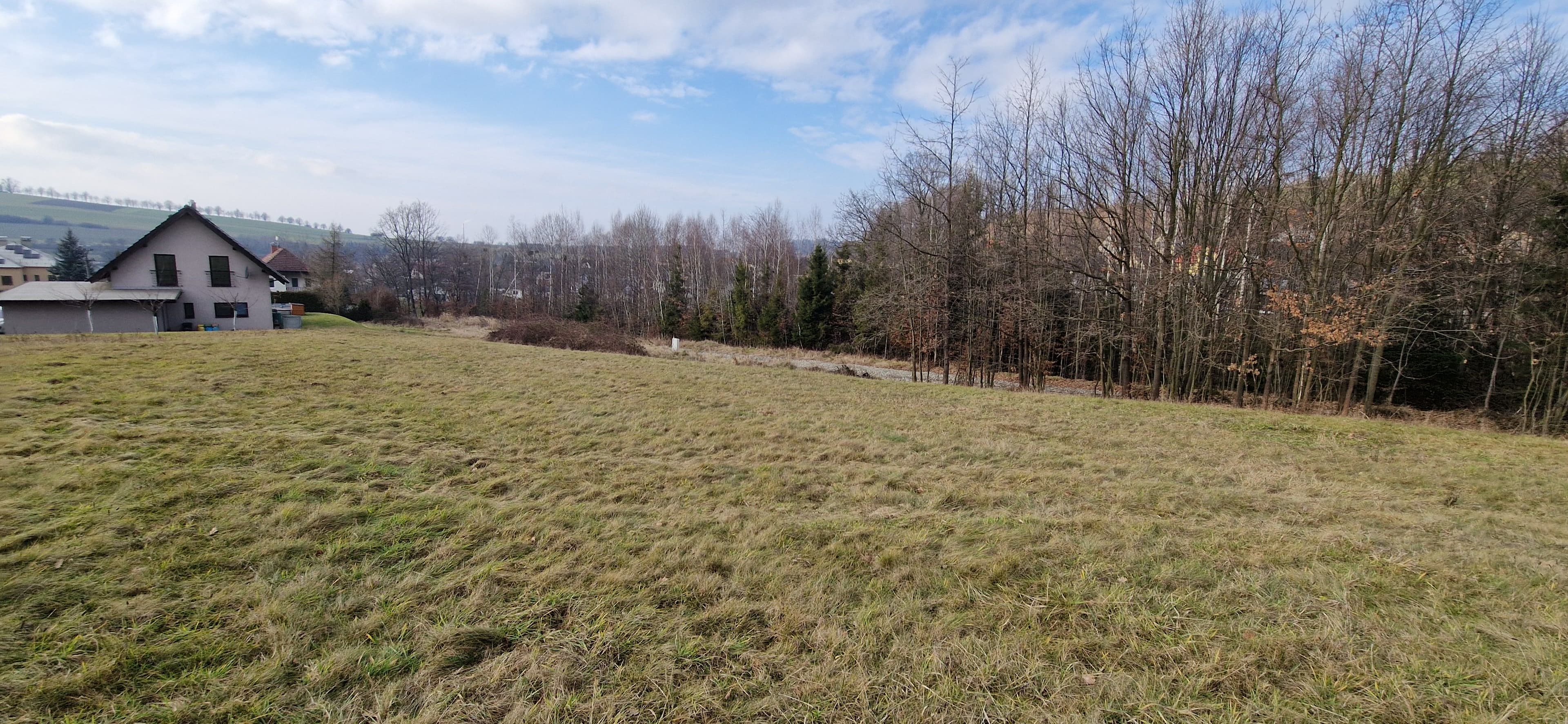 Pozemek 🏡 Pronájem stavebního pozemku s úchvatným výhledem na Beskydy – Krhová, okres Vsetín! 🌿 Pozemek 🏡 Pronájem stavebního pozemku s úchvatným výhledem na Beskydy – Krhová, okres Vsetín! 🌿