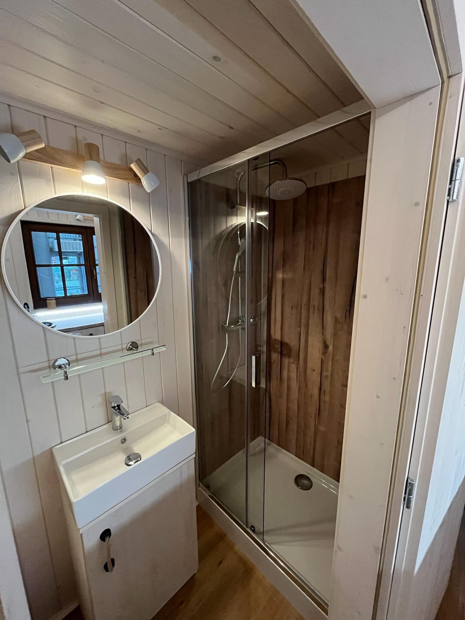 Smrk od Maridom Smrk 12