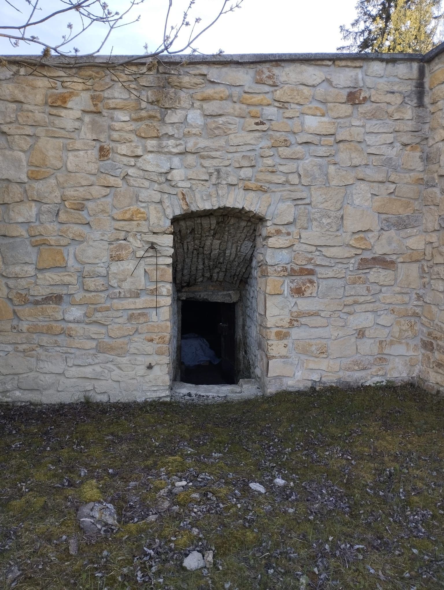 Pozemek 🏡 Pronájem malebného venkovského pozemku v Jištěrpech – pro klidné bydlení i ubytování pod kopcem Sedlo Pozemek 🏡 Pronájem malebného venkovského pozemku v Jištěrpech – pro klidné bydlení i ubytování pod kopcem Sedlo