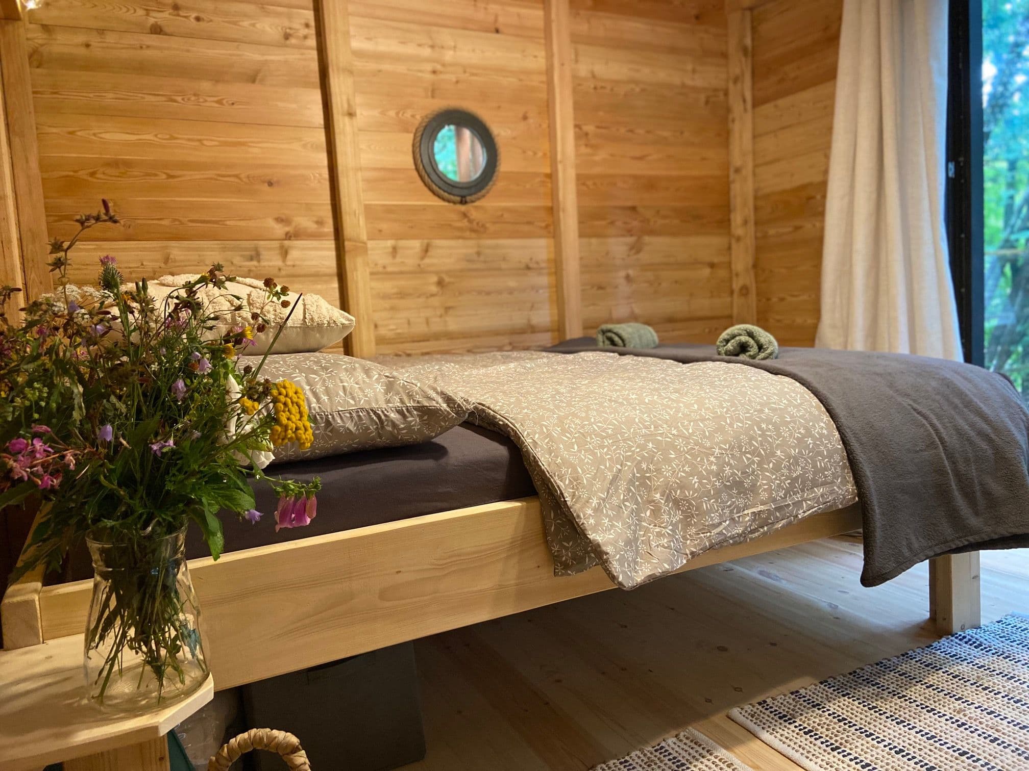 Pozemek 🏡 Na prodej: úspěšný zavedený glamping Treehouse Na Stráni – pozemek se stavbami, know-how Pozemek 🏡 Na prodej: úspěšný zavedený glamping Treehouse Na Stráni – pozemek se stavbami, know-how