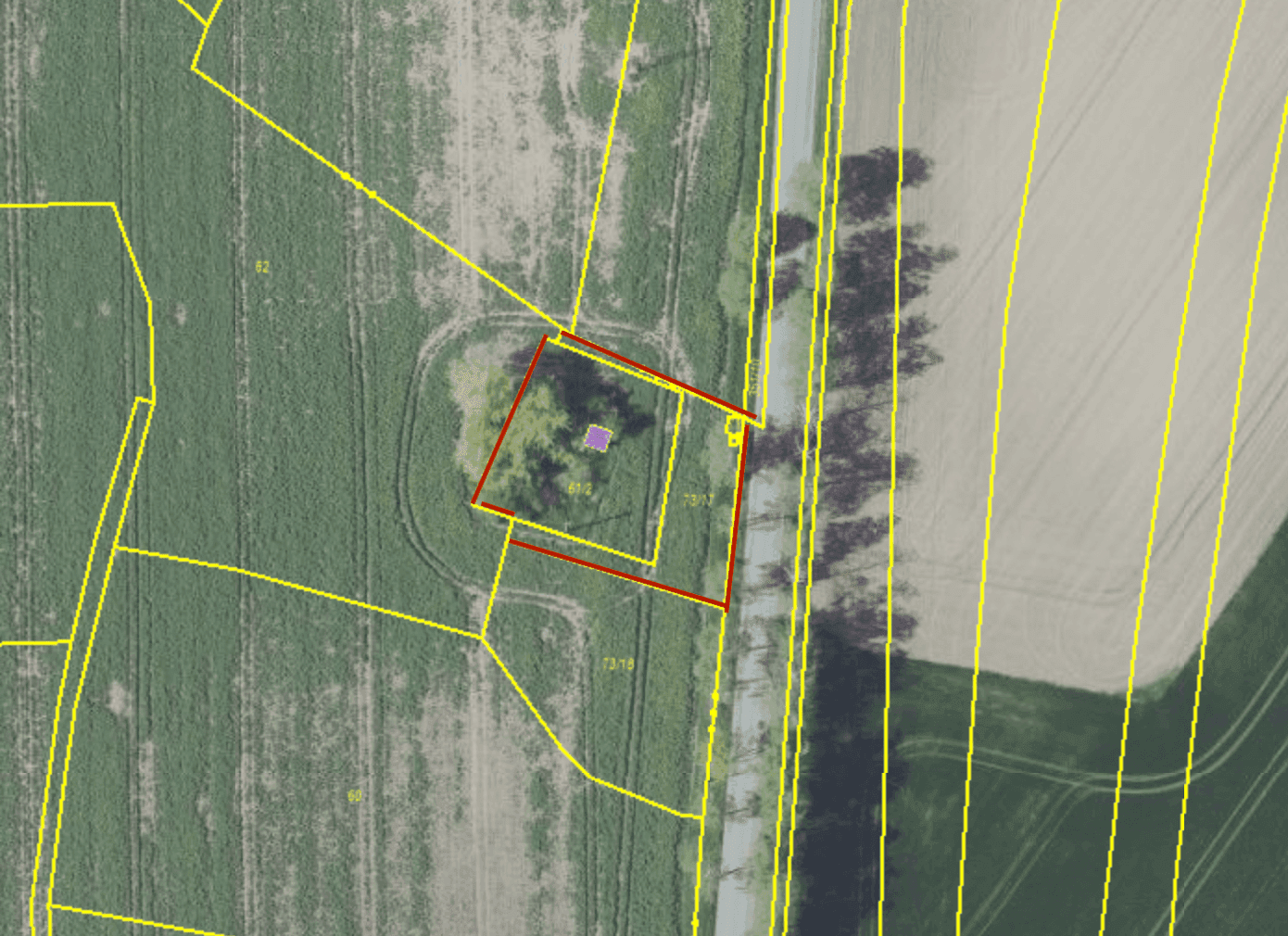 Pozemek Soubor pozemků s krásnou vrbou v Mančicích Pozemek Soubor pozemků s krásnou vrbou v Mančicích