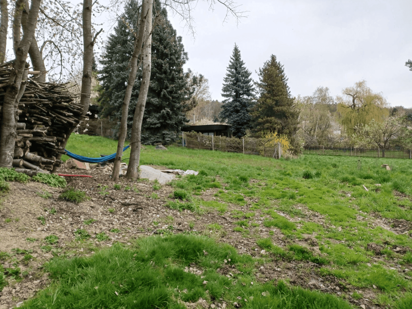 Pozemek 🏡 Pronájem stavebního pozemku v obci Černolice, ideální pro rekreační využití
Pozemek 🏡 Pronájem stavebního pozemku v obci Černolice, ideální pro rekreační využití