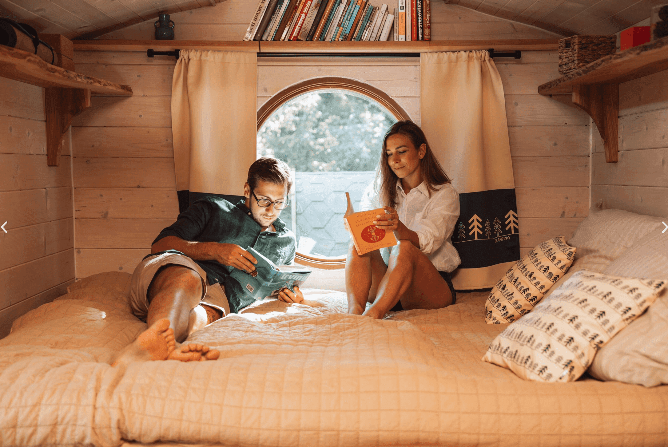 Pozemek 🏡 Na prodej: Glamping Posázaví - investice s atmosférou Pozemek 🏡 Na prodej: Glamping Posázaví - investice s atmosférou