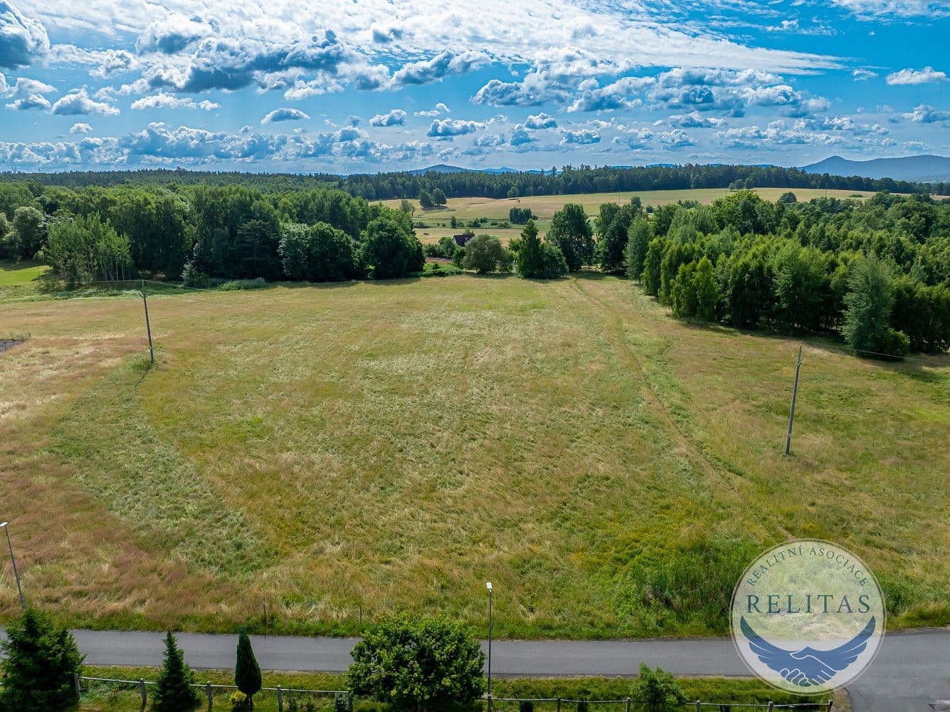 Pozemek Prodej stavebního pozemku 1 986 m² Pozemek Prodej stavebního pozemku 1 986 m²