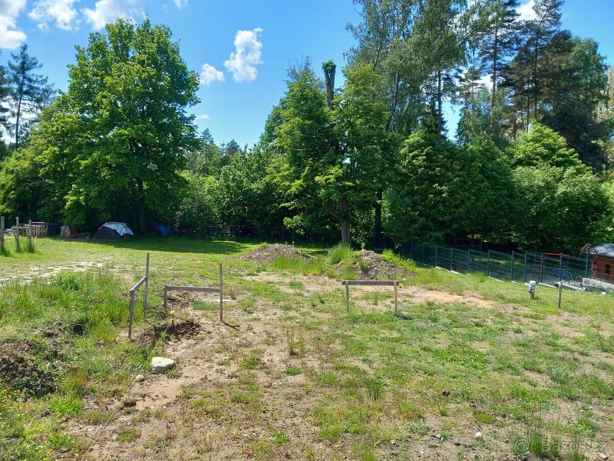 Pozemek 2x stavebni pozemek 800m a 588m vč projektu a st.povolení. - Karviná | Bazoš.cz Pozemek 2x stavebni pozemek 800m a 588m vč projektu a st.povolení. - Karviná | Bazoš.cz