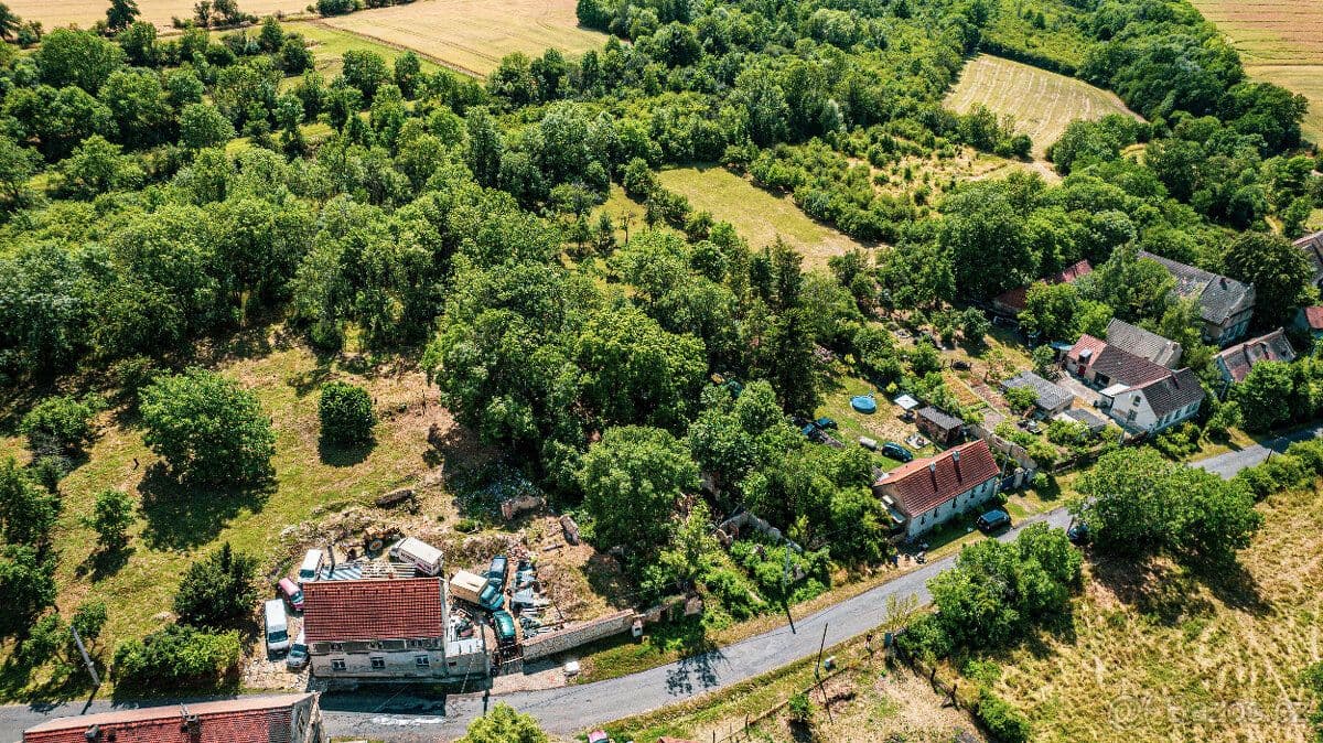 Pozemek Prodej stavebního pozemku 2 875m2 v obci Tatinná okres Louny - Louny | Bazoš.cz Pozemek Prodej stavebního pozemku 2 875m2 v obci Tatinná okres Louny - Louny | Bazoš.cz