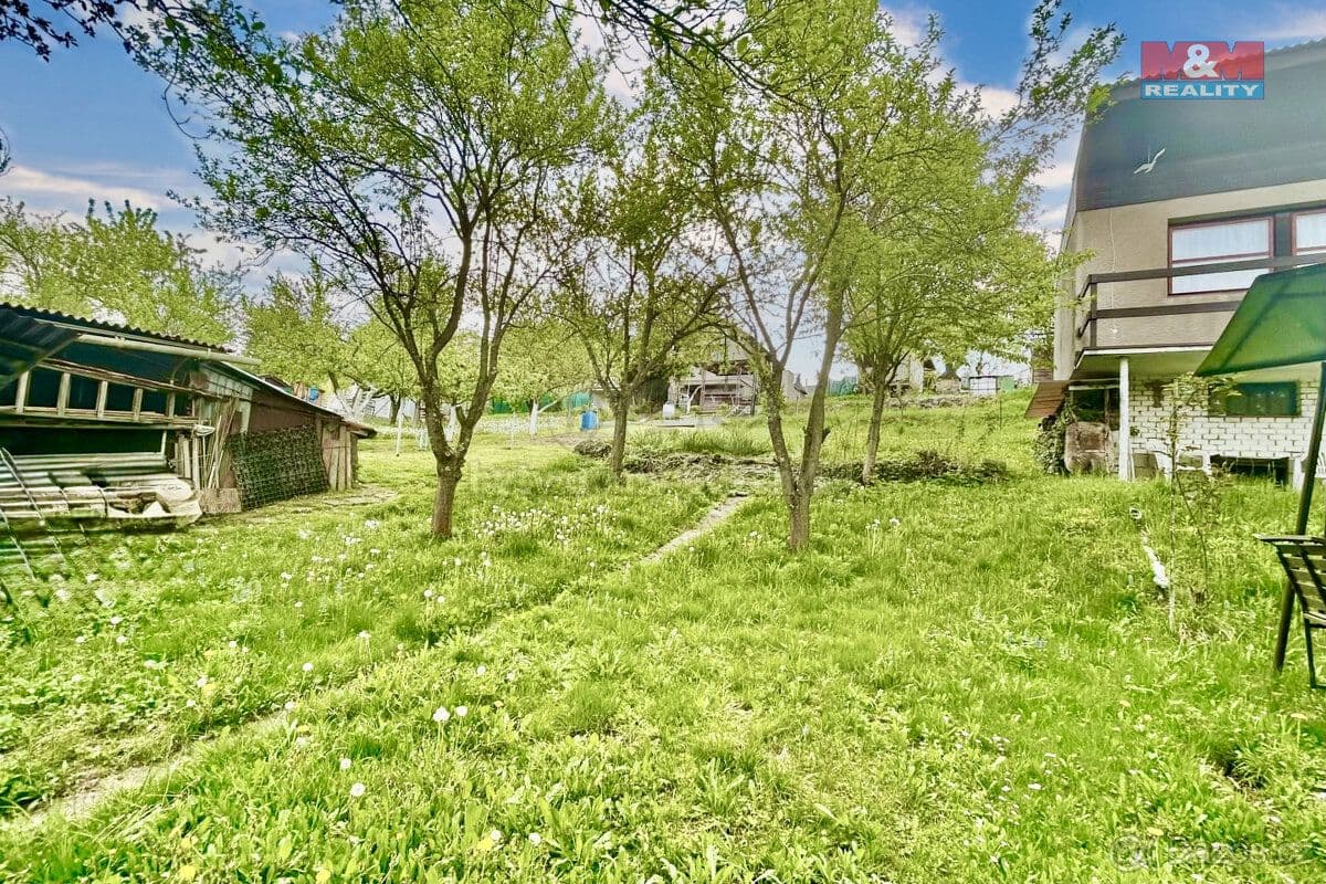 Pozemek Prodej pozemku k bydlení, 801 m², Uherský Brod - Uherské Hradiště | Bazoš.cz Pozemek Prodej pozemku k bydlení, 801 m², Uherský Brod - Uherské Hradiště | Bazoš.cz