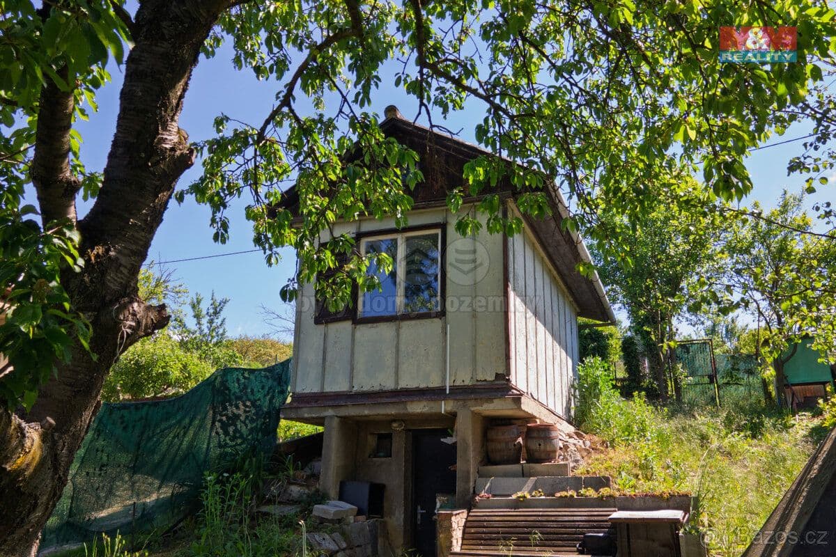 Pozemek Prodej pozemku k bydlení, 801 m², Uherský Brod - Uherské Hradiště | Bazoš.cz Pozemek Prodej pozemku k bydlení, 801 m², Uherský Brod - Uherské Hradiště | Bazoš.cz
