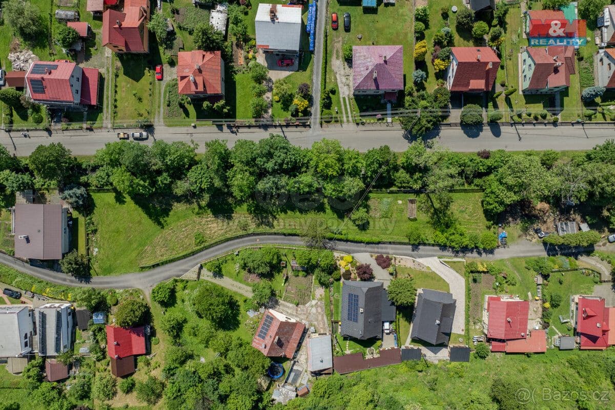 Pozemek Prodej pozemku k bydlení, 1300 m², Nový Hrozenkov - Vsetín | Bazoš.cz Pozemek Prodej pozemku k bydlení, 1300 m², Nový Hrozenkov - Vsetín | Bazoš.cz