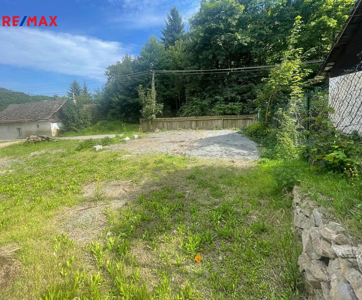 Pozemek Prodej stavebního pozemku 2 136 m² Pozemek Prodej stavebního pozemku 2 136 m²