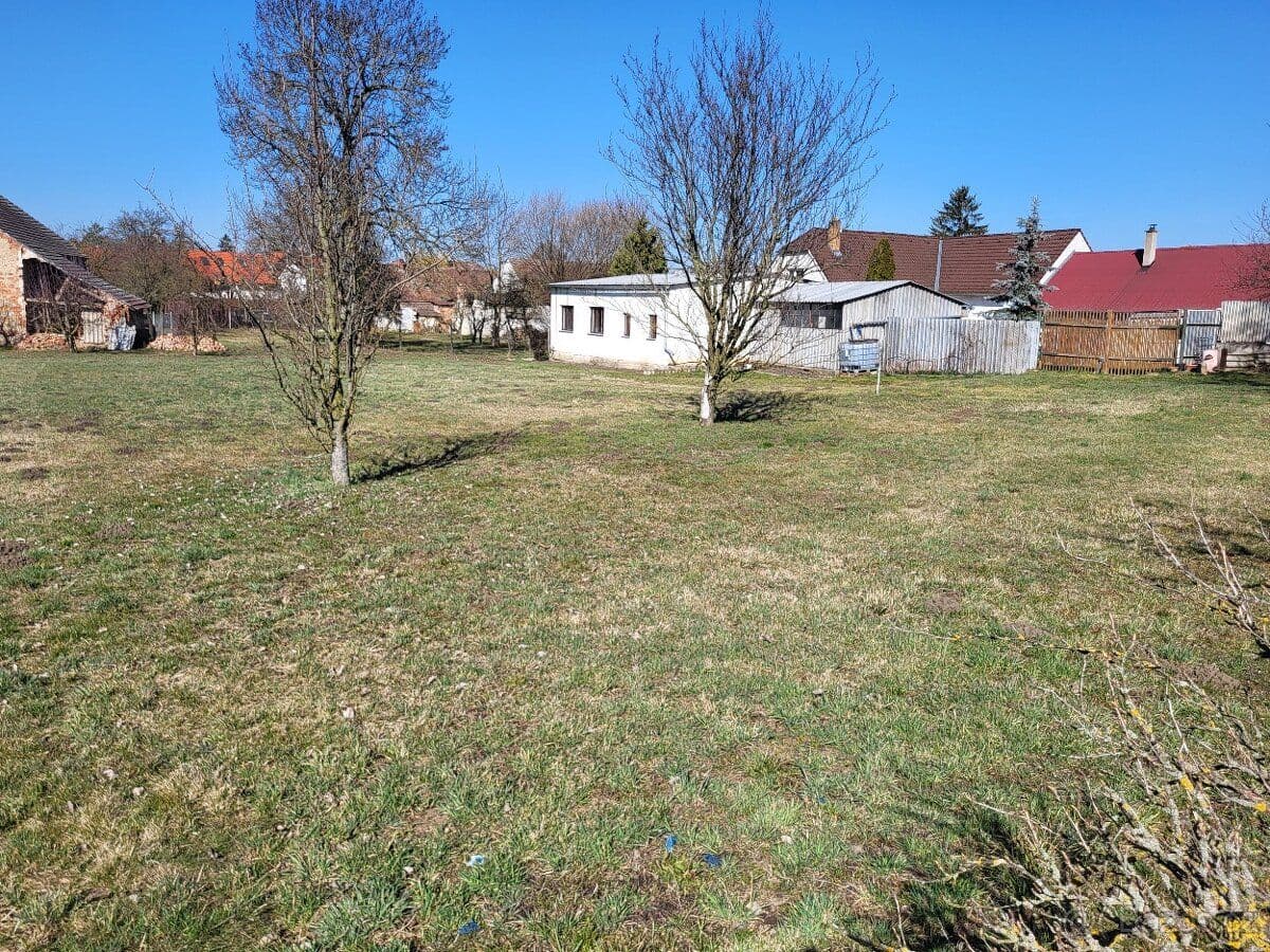 Pozemek Prodej stavebního pozemku 2100 m2, Vesce u Morav. Budějovic - Třebíč | Bazoš.cz Pozemek Prodej stavebního pozemku 2100 m2, Vesce u Morav. Budějovic - Třebíč | Bazoš.cz