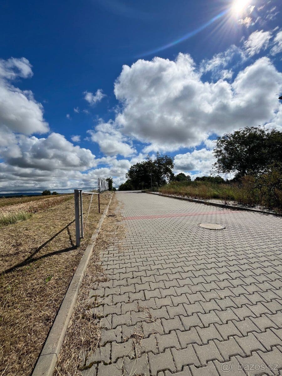 Pozemek Prodej stavebního pozemku o velikosti 898 m2 v obci Žáky - Kutná Hora | Bazoš.cz Pozemek Prodej stavebního pozemku o velikosti 898 m2 v obci Žáky - Kutná Hora | Bazoš.cz