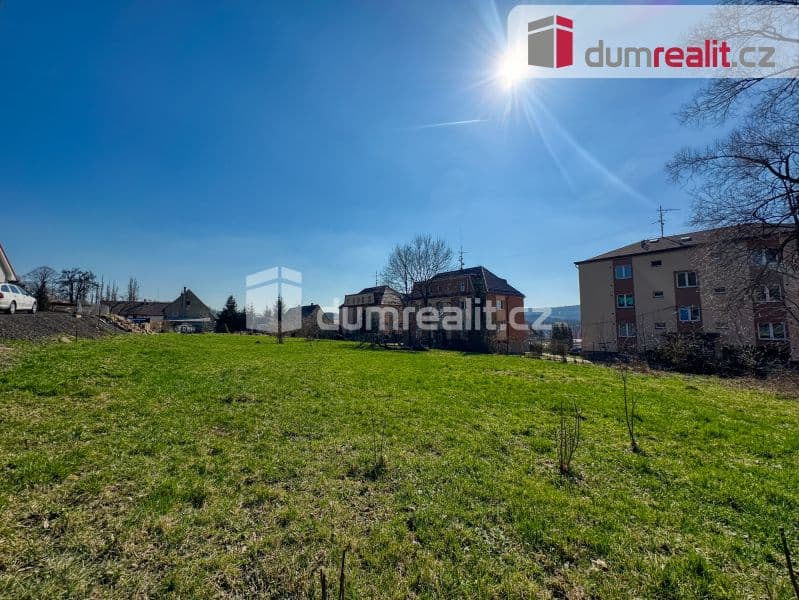 Pozemek Prodej 1 pozemku k výstavbě RD každý o velikosti 700 m2, Vel - Ústí nad Labem | Bazoš.cz Pozemek Prodej 1 pozemku k výstavbě RD každý o velikosti 700 m2, Vel - Ústí nad Labem | Bazoš.cz