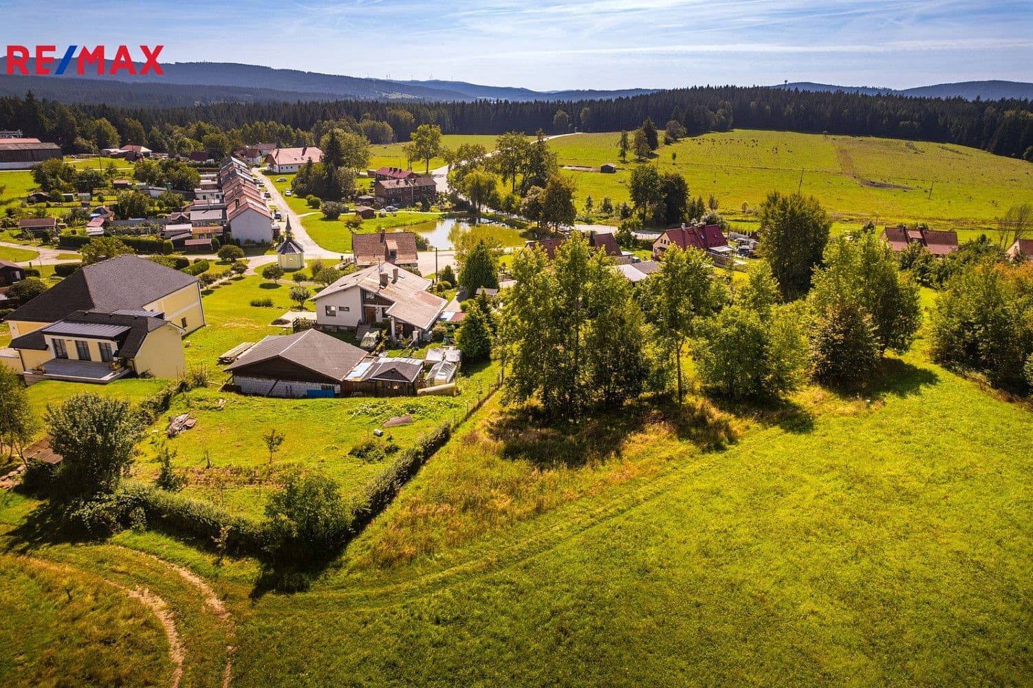 Pozemek Prodej stavebního pozemku 1 374 m² Pozemek Prodej stavebního pozemku 1 374 m²