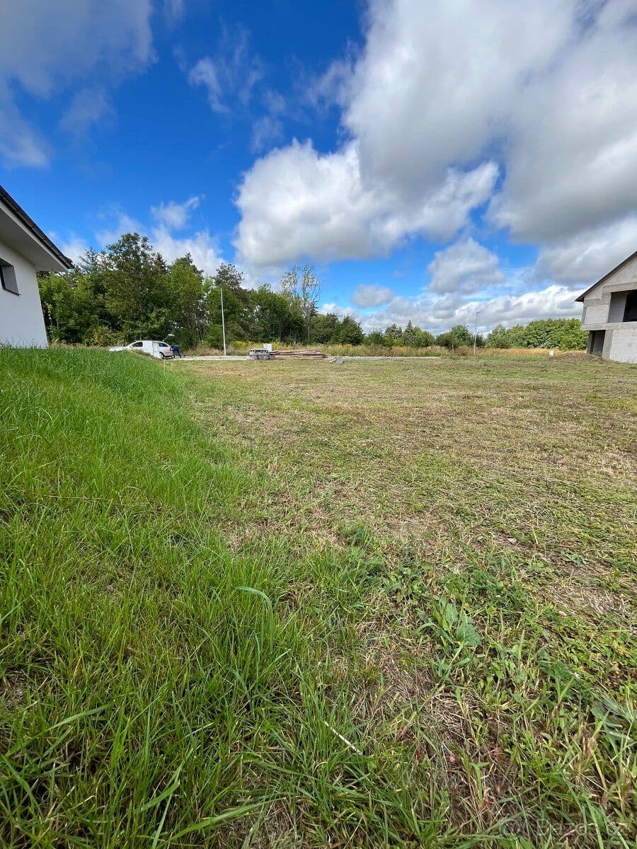 Pozemek Prodej stavebního pozemku o velikosti 898 m2 v obci Žáky - Kutná Hora | Bazoš.cz Pozemek Prodej stavebního pozemku o velikosti 898 m2 v obci Žáky - Kutná Hora | Bazoš.cz
