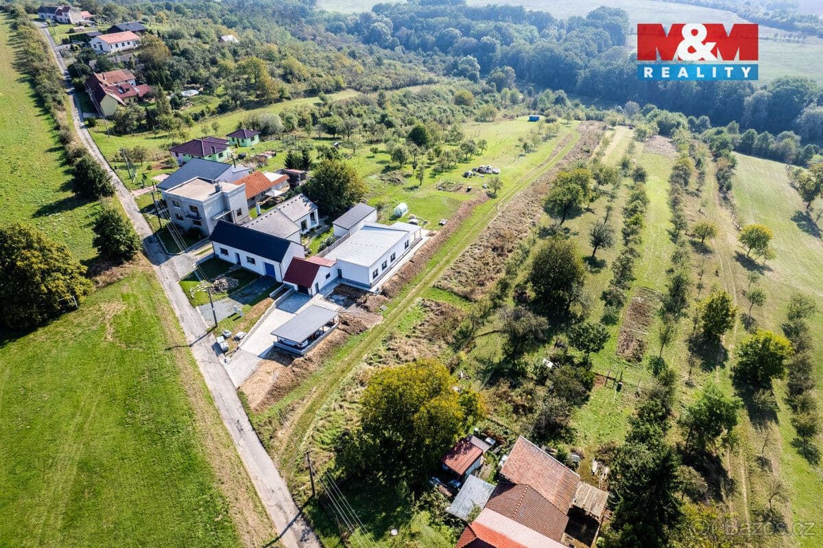 Pozemek Prodej pozemku k bydlení, 4567 m², Mistřice - Uherské Hradiště | Bazoš.cz Pozemek Prodej pozemku k bydlení, 4567 m², Mistřice - Uherské Hradiště | Bazoš.cz